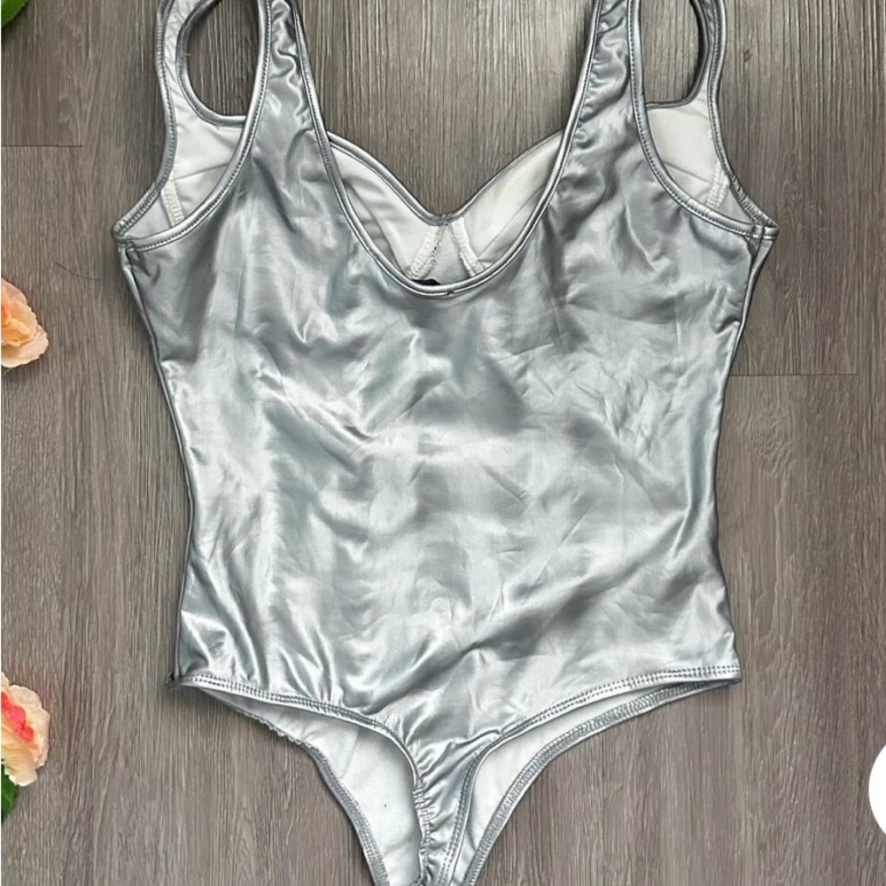 Silver Metallic Bodysuit - Picture 3 of 4